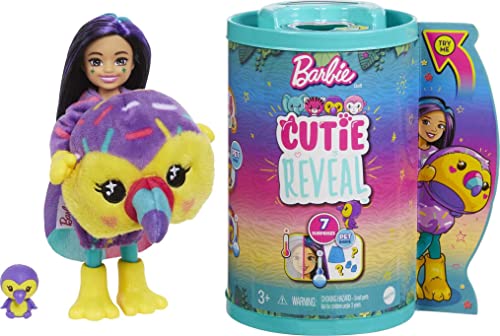 Barbie Chelsea Cutie Reveal Serie Amigos de la jungla Tucán Disfraz revela una muñeca articulada con mascota y accesorios sorpresa de moda, juguete +3 años (Mattel HKR16)
